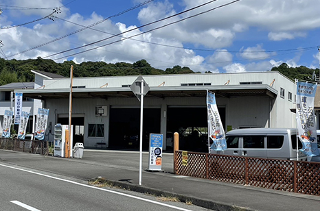 宮城自動車の入口